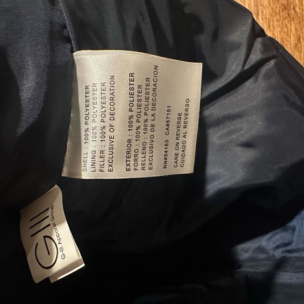 NWT NFL Team Apparel Titans Puffer Vest - Picture 4 of 5